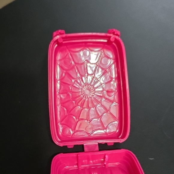 Monster High Catty Noir Ghoulebrities In Londoom Doll-Pink Luggage Bag - Picture 4 of 5